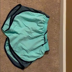 Women’s medium pool color athletic shorts